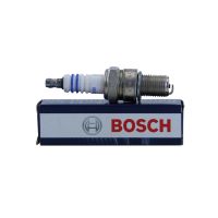 Zündkerze Bosch WR4CC für Derbi Senda/GPR 50, Honda Pantheon 125/150, Gilera GSM/RCR/SMT 50 (100096)